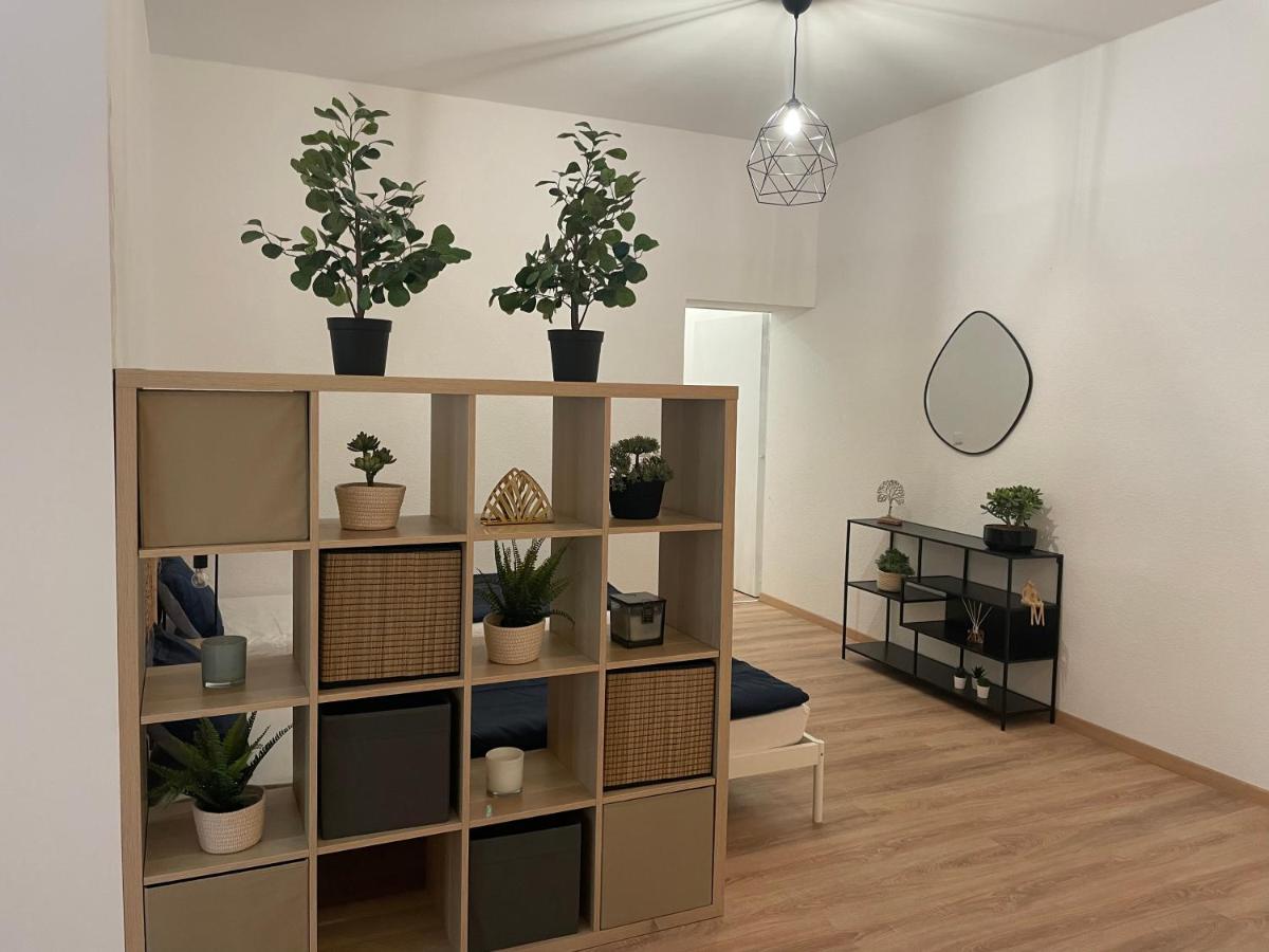 150Qm - 5 Rooms - Free Parking - Mallibase Apartments Hannover Bagian luar foto